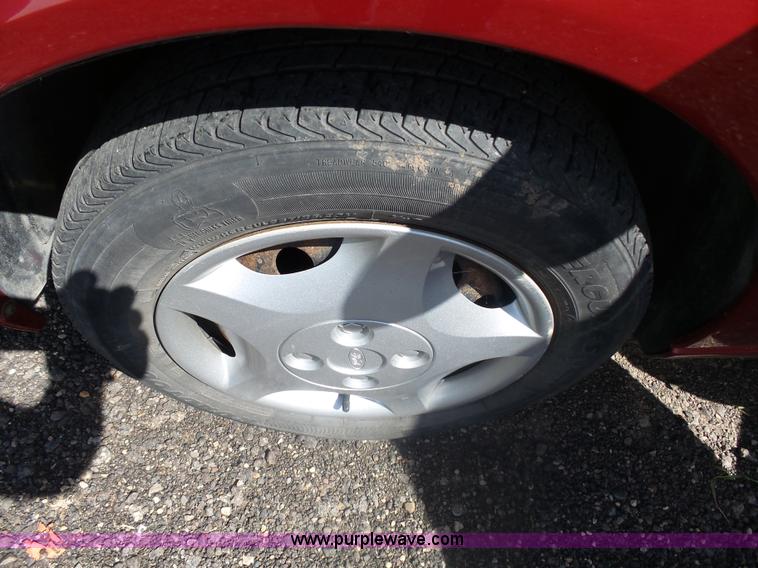 image for item AL9170 2001 Ford Focus