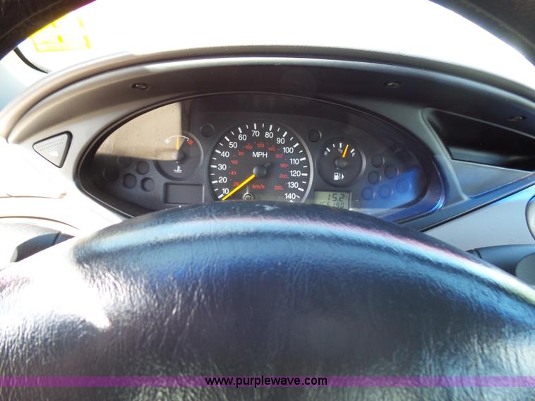 image for item AL9170 2001 Ford Focus