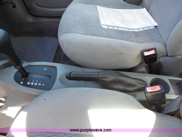 image for item AL9170 2001 Ford Focus