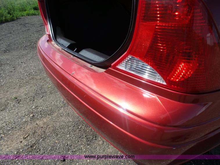 image for item AL9170 2001 Ford Focus