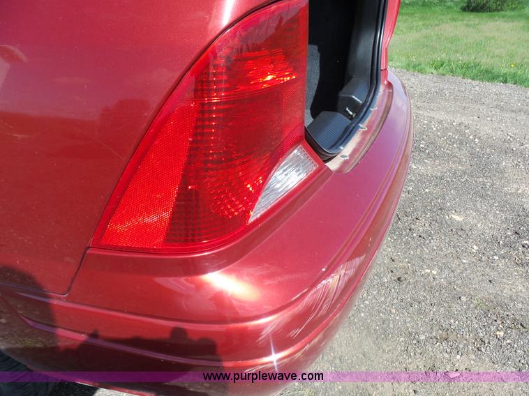 image for item AL9170 2001 Ford Focus