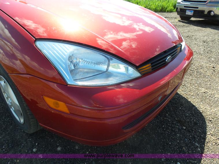 image for item AL9170 2001 Ford Focus