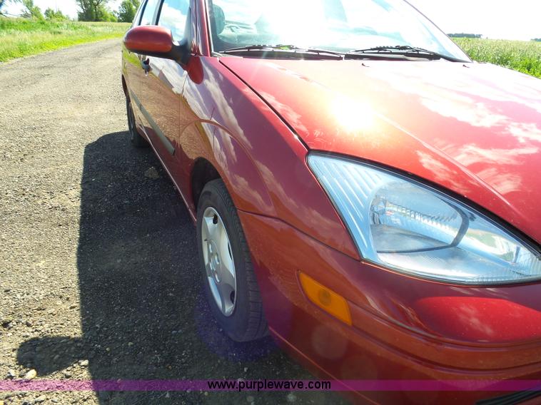 image for item AL9170 2001 Ford Focus
