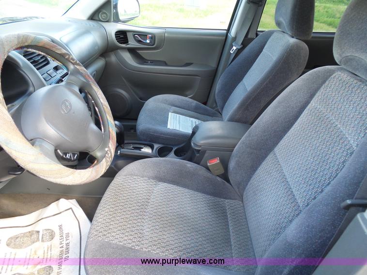 image for item AL9171 2002 Hyundai Santa Fe SUV