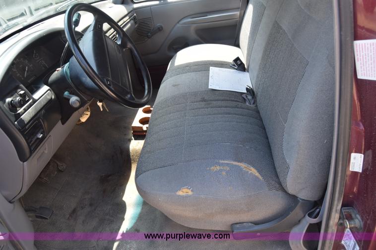 image for item AR9521 1996 Ford F150 pickup truck