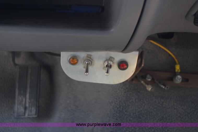 image for item AR9521 1996 Ford F150 pickup truck