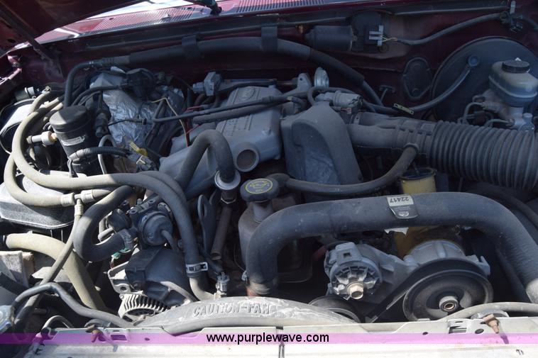 image for item AR9521 1996 Ford F150 pickup truck