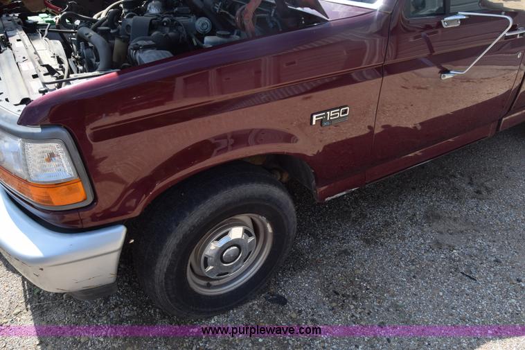 image for item AR9521 1996 Ford F150 pickup truck