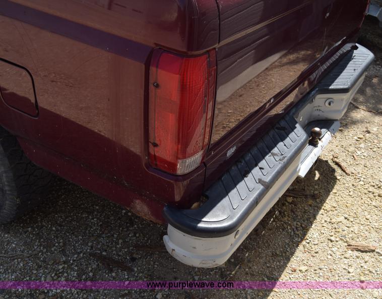 image for item AR9521 1996 Ford F150 pickup truck