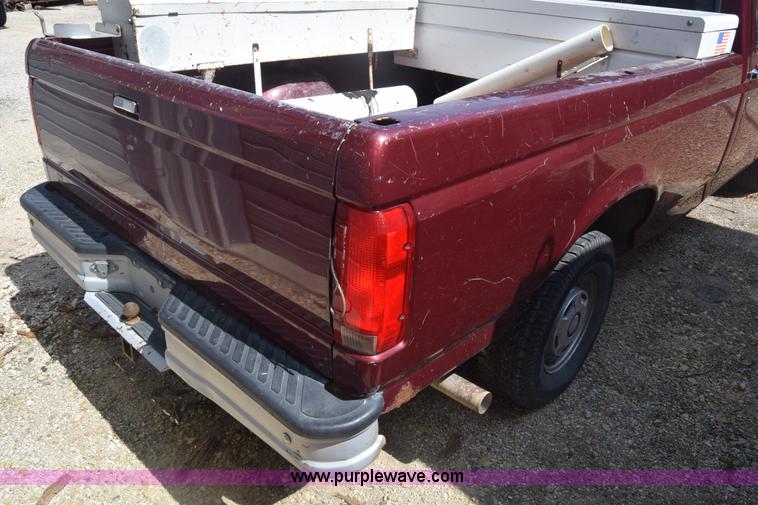 image for item AR9521 1996 Ford F150 pickup truck