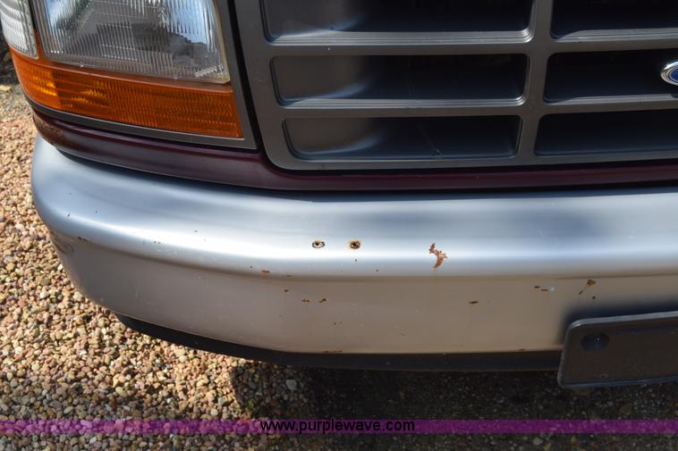 image for item AR9521 1996 Ford F150 pickup truck