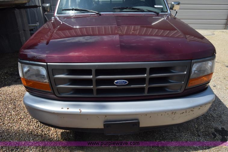 image for item AR9521 1996 Ford F150 pickup truck