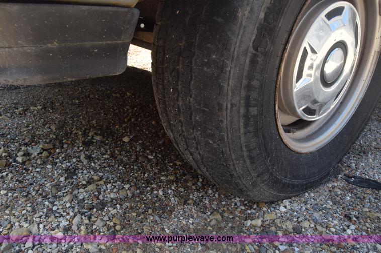 image for item AR9521 1996 Ford F150 pickup truck