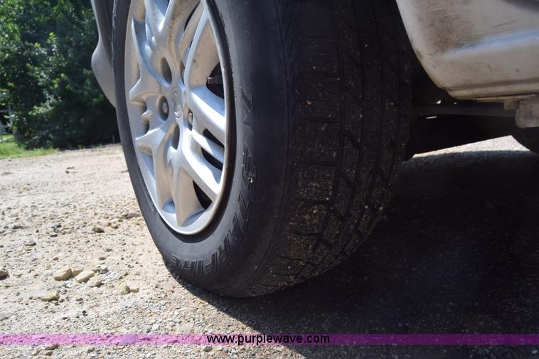 image for item AR9522 1999 Plymouth Voyager van