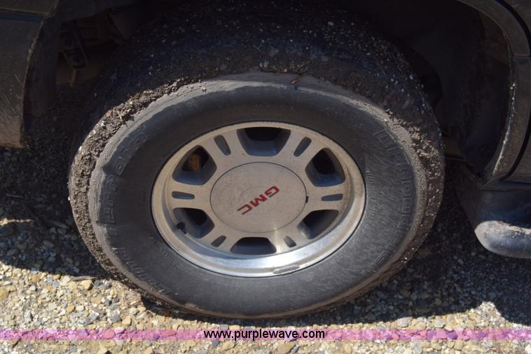 image for item AR9524 2005 Chevrolet Tahoe SUV