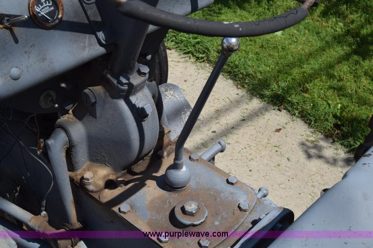 image for item AR9525 1950 Harvey Ferguson tractor