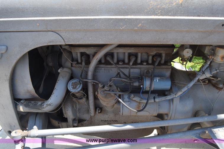 image for item AR9525 1950 Harvey Ferguson tractor