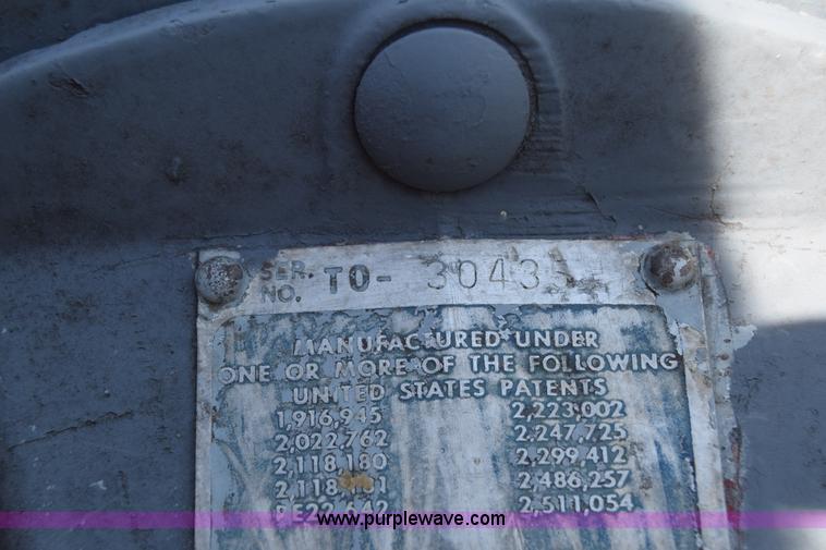 image for item AR9525 1950 Harvey Ferguson tractor