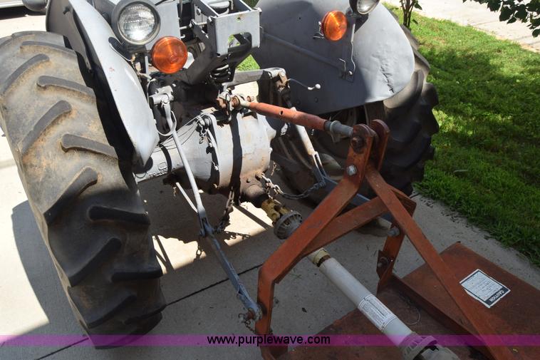 image for item AR9525 1950 Harvey Ferguson tractor