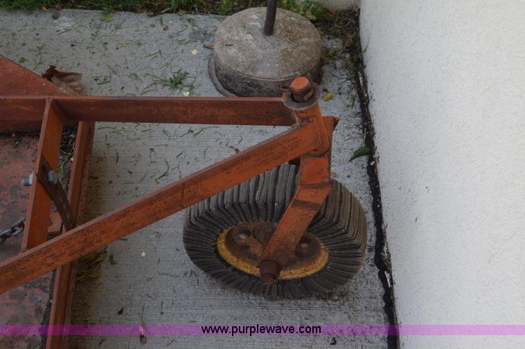 image for item AR9525 1950 Harvey Ferguson tractor