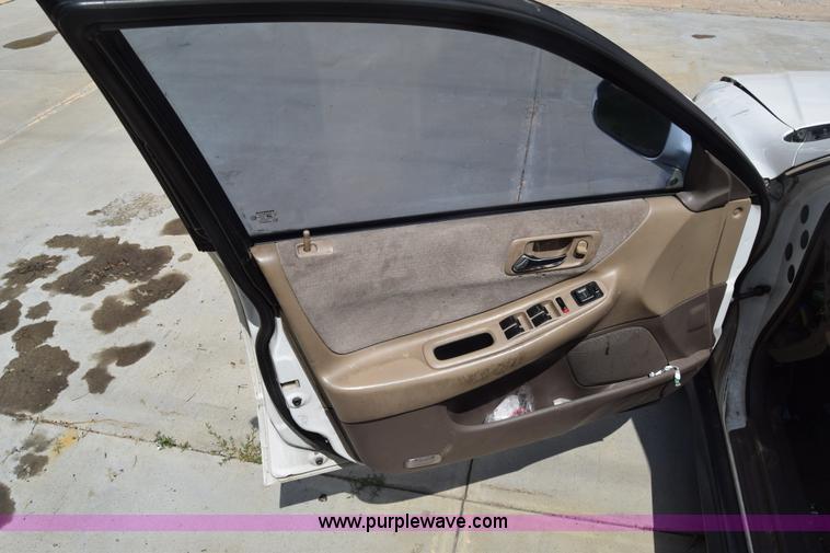 image for item AR9526 2002 Honda Accord