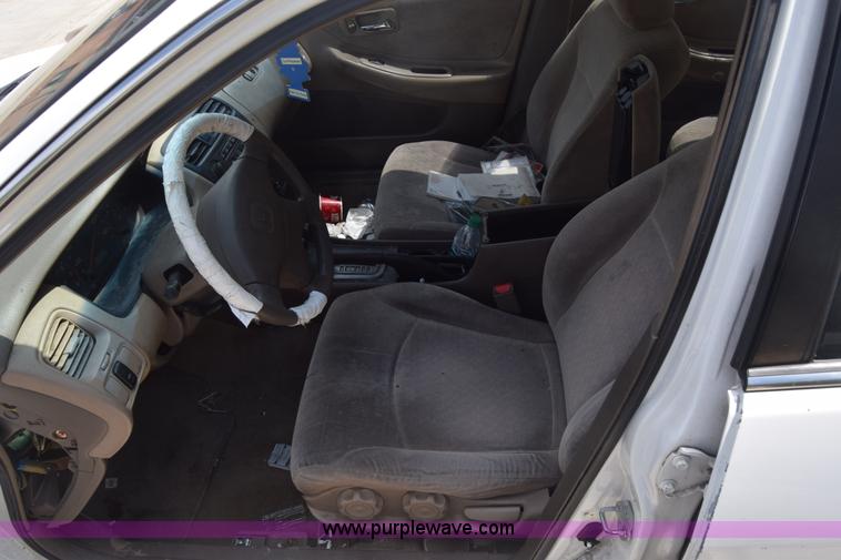 image for item AR9526 2002 Honda Accord