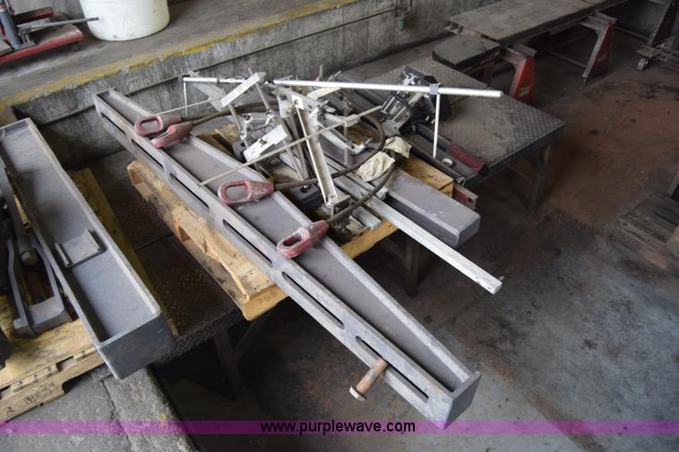 image for item AR9535 Bee-line calibration/alignment equipment