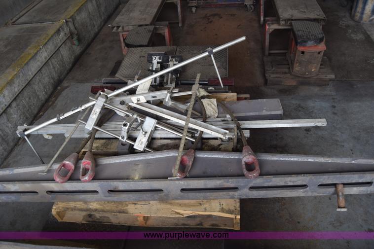 image for item AR9535 Bee-line calibration/alignment equipment