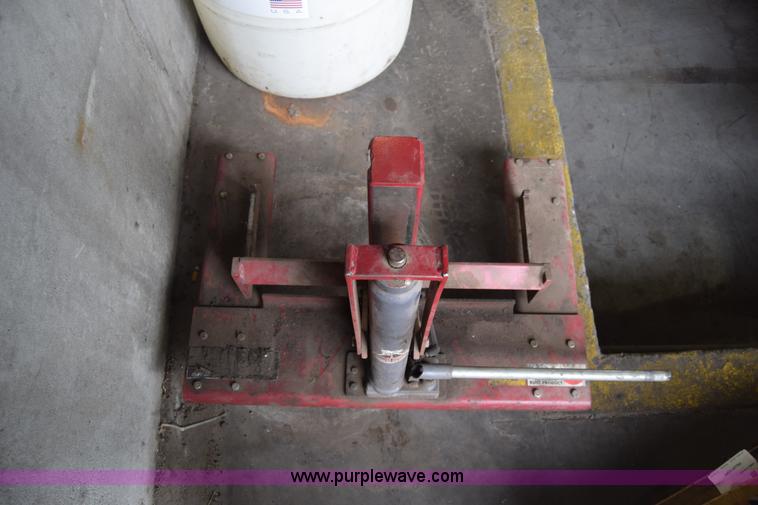 image for item AR9535 Bee-line calibration/alignment equipment