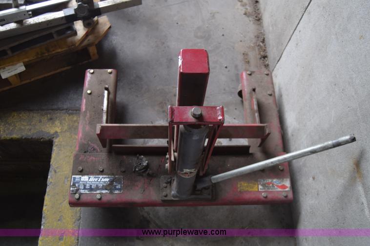 image for item AR9535 Bee-line calibration/alignment equipment