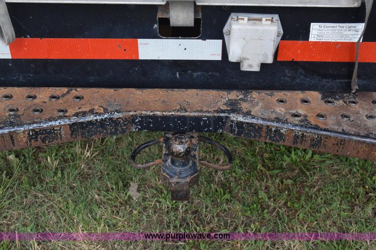 image for item AR9543 2004 GMC Savana G3500 Cargo box truck