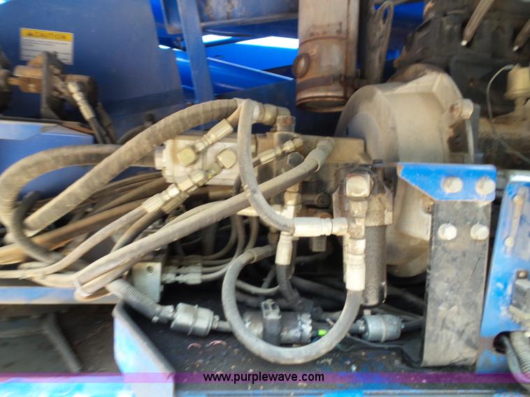 image for item BG9473 1999 Up Right SB60 boom lift