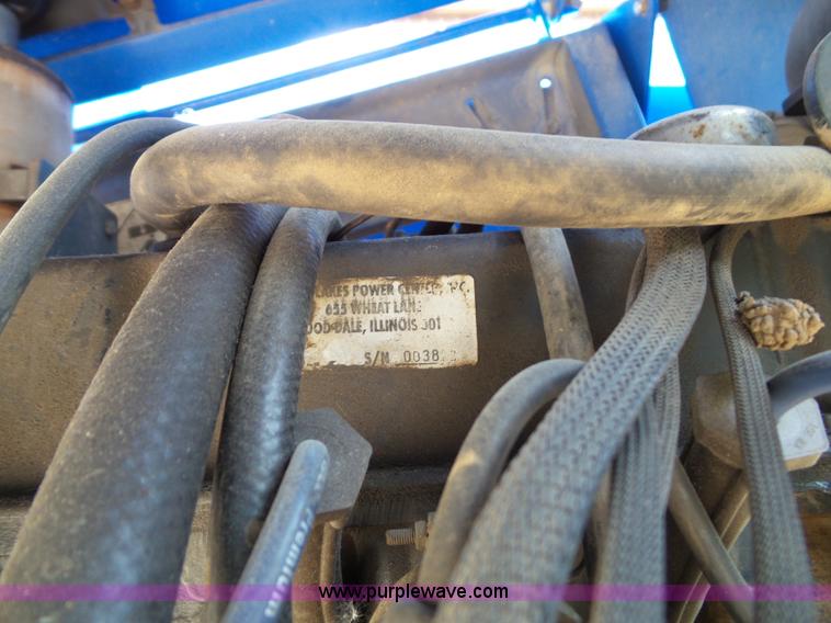 image for item BG9473 1999 Up Right SB60 boom lift