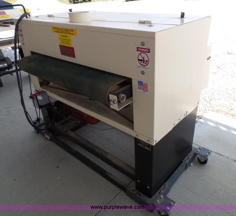 Woodmaster W3875 drum sander in 