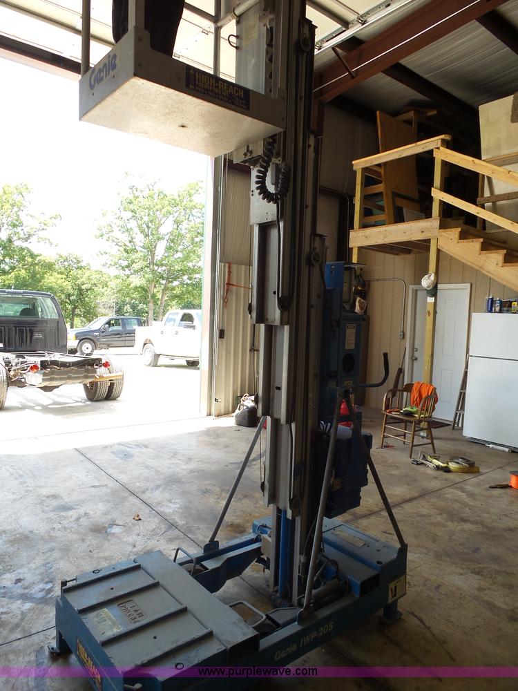 image for item BM9712 Genie IWP-203 vertical lift
