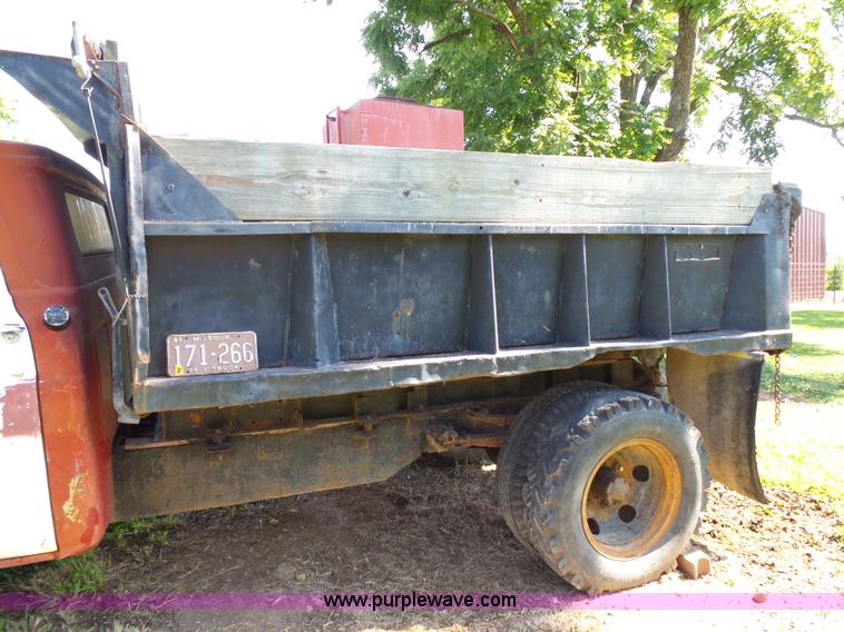 image for item BM9718 1958 Ford dump truck