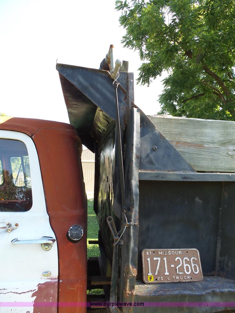 image for item BM9718 1958 Ford dump truck