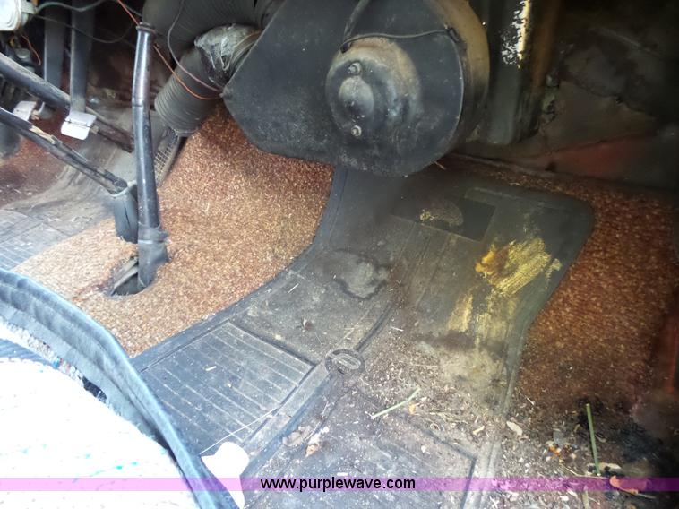 image for item BM9718 1958 Ford dump truck