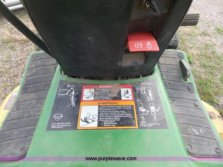 image for item BV9597 John Deere LX176 lawn mower