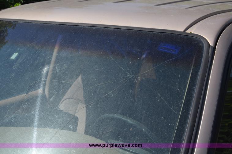 image for item BW9967 1995 Ford Explorer SUV