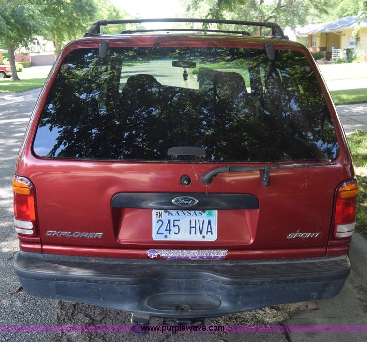 image for item BW9995 2000 Ford Explorer Sport SUV