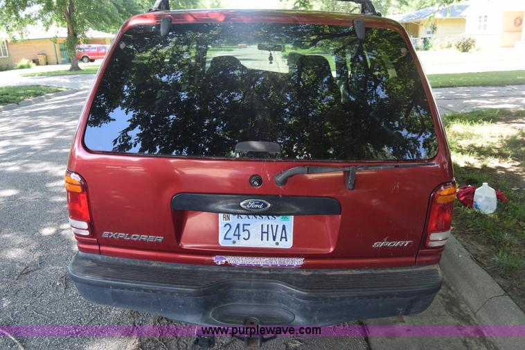 image for item BW9995 2000 Ford Explorer Sport SUV