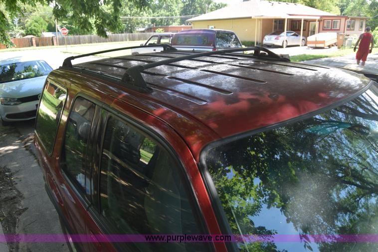 image for item BW9995 2000 Ford Explorer Sport SUV