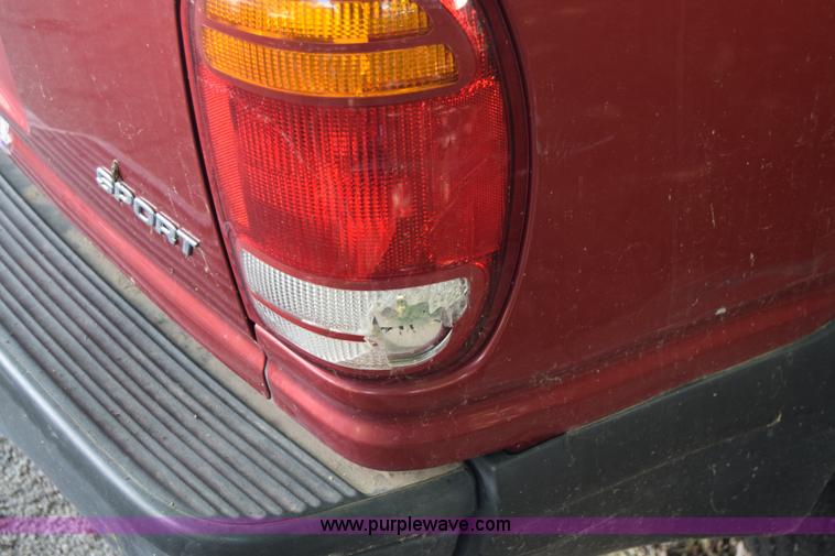 image for item BW9995 2000 Ford Explorer Sport SUV