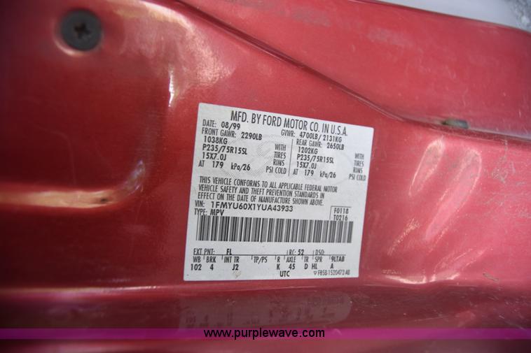 image for item BW9995 2000 Ford Explorer Sport SUV