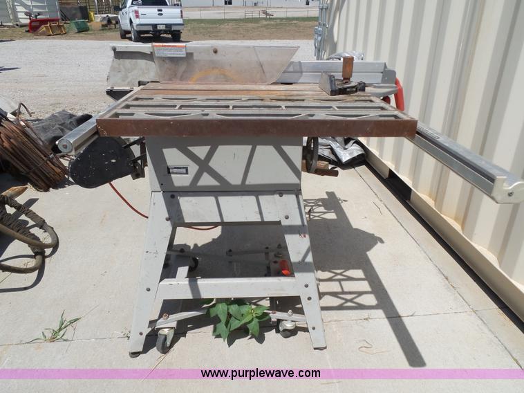 Ridgid TS24241 table saw in Falls City 
