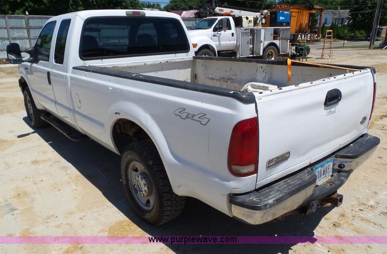 image for item BZ9762 2007 Ford F250 Super Duty SuperCab pickup truck