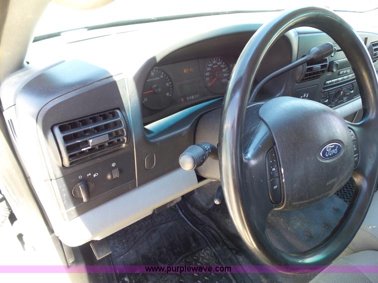 image for item BZ9762 2007 Ford F250 Super Duty SuperCab pickup truck