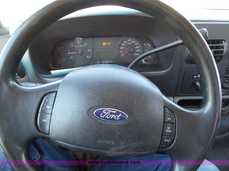 image for item BZ9762 2007 Ford F250 Super Duty SuperCab pickup truck