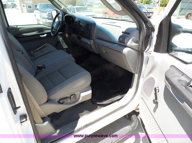 image for item BZ9762 2007 Ford F250 Super Duty SuperCab pickup truck